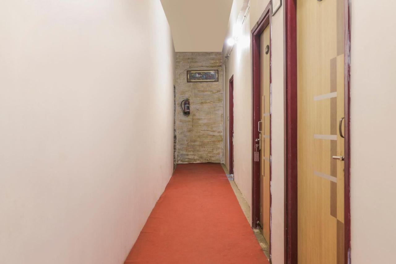 Oyo 4472 Hotel Chandra Deep Κανπούρ Εξωτερικό φωτογραφία